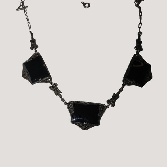 Antique Art Deco Black Glass Necklace Intricate Metalwork Floral Accents - Picture 13 of 13